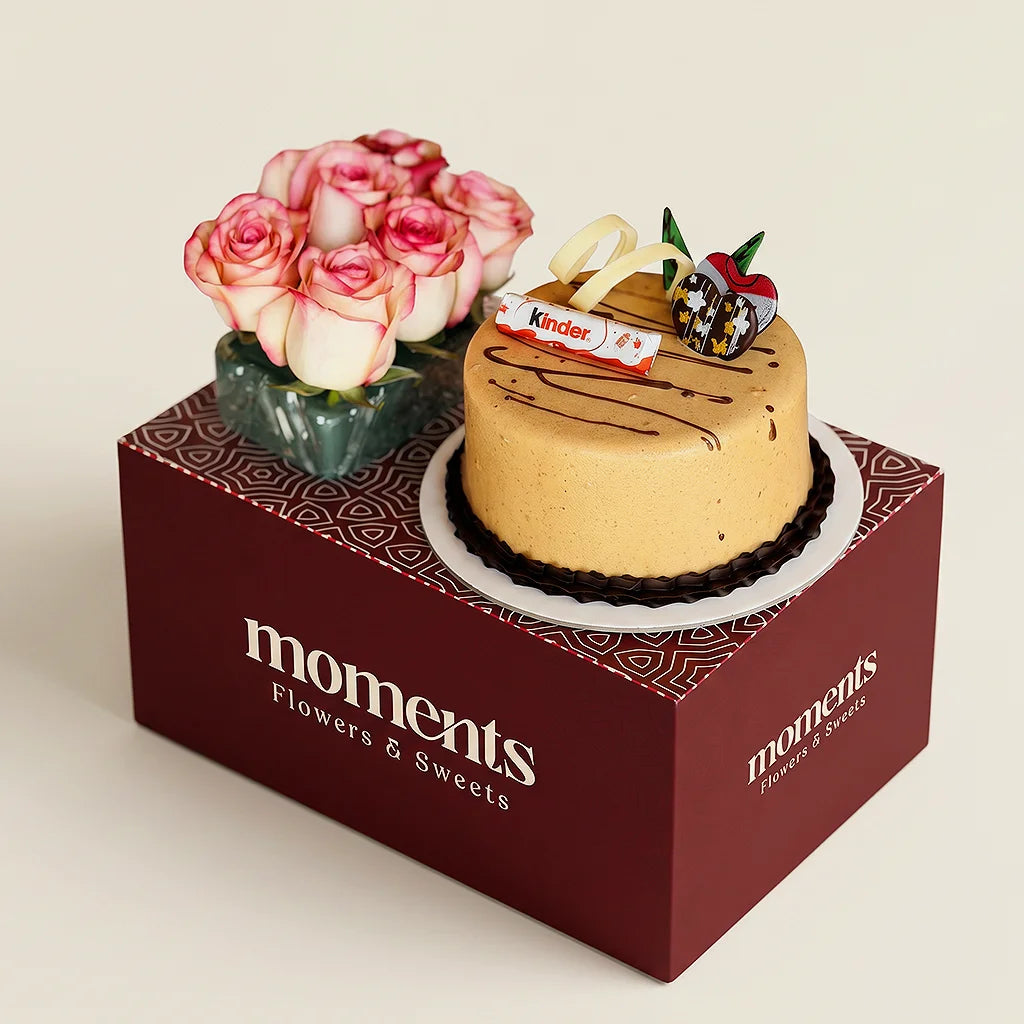 Kinder Bueno Cake & Roses Box
