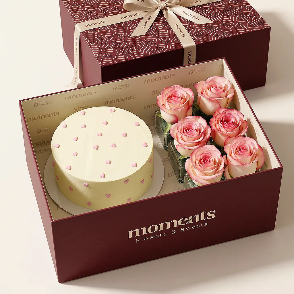 Signature Heart Cake & Roses Box